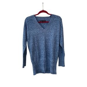 WHBM Women’s Sweater Size M V-neck Knit Long Sleeve Pullover Blue